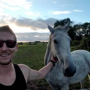 Meet your Posher, Jon